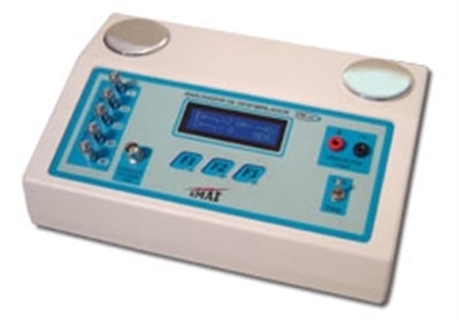 Analisador de Desfibrilador JM-01 - Emai