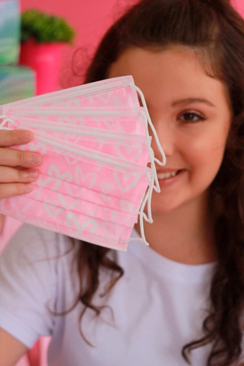 Máscara Cirúrgica Descartável Estampada Love Infantil com Elástico Destak com 25 Unidades - Portal do Médico